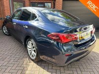 INFINITI Q70