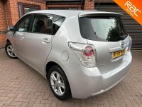 TOYOTA VERSO